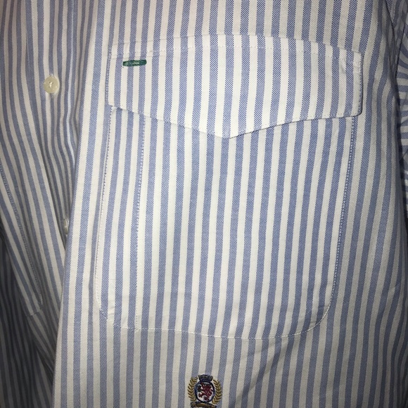 (TOMMY HILFIGER) Button Down - Picture 2 of 4